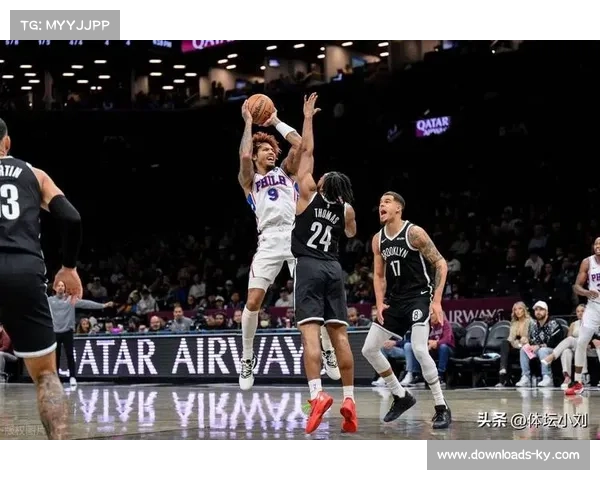篮网主场迎战76人，马克西与队友需破解对手防守策略