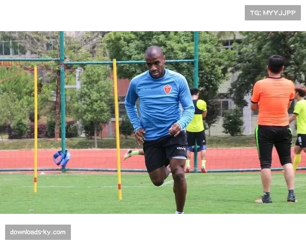 人物特写：老将穆里奇宣布赛季末退役，回顾其意甲征程